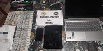 Parte de los elementos secuestrados tras los allanamientos en Córdoba Capital y el interior de la provincia.