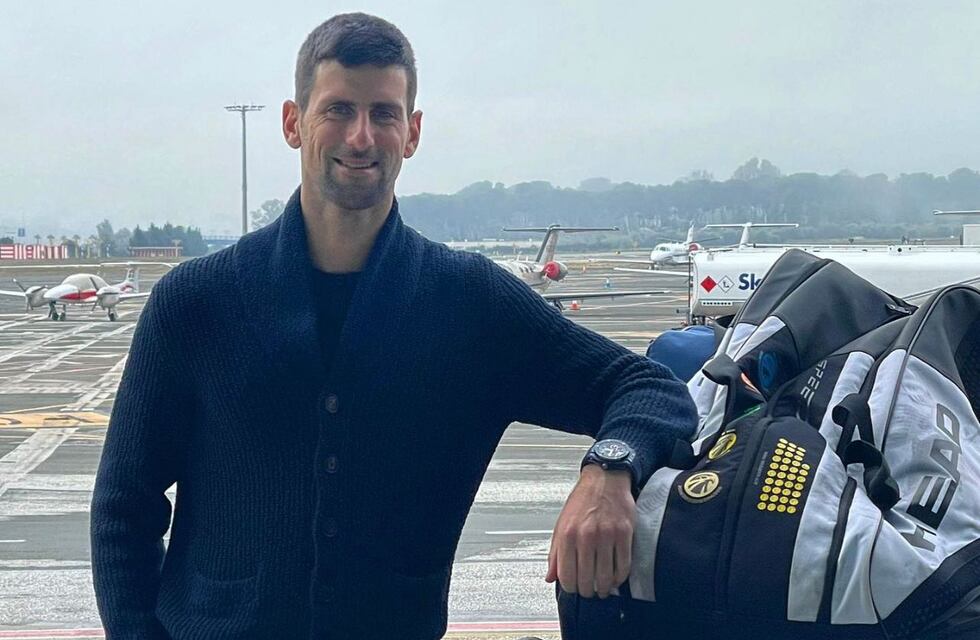 Novak Djokovic estuvo ocho horas detenido en el aeropuerto de Melbourne e incomunicado
