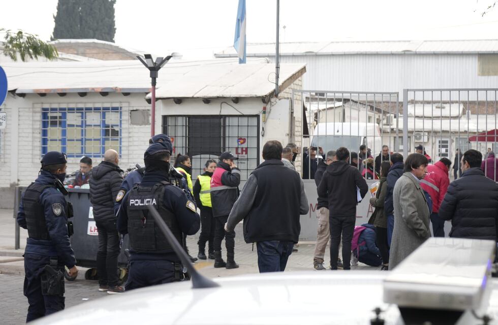 Amenaza de Bomba en la Municipalidad de Las Heras: evacuaron al personal