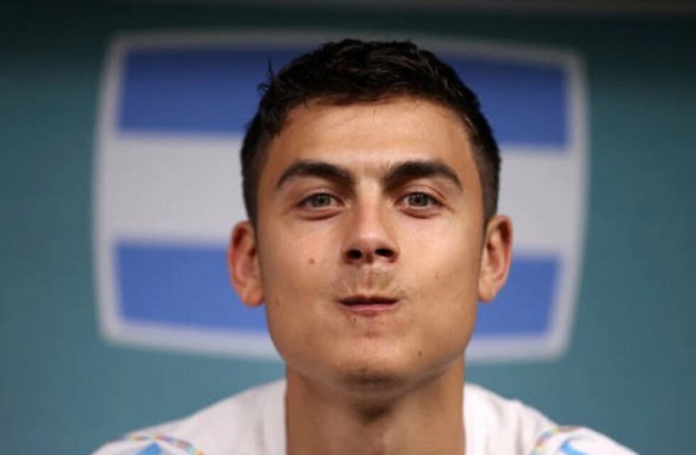Paulo Dybala sigue sin jugar en el Mundial de Qatar y volvió a ser tendencia en redes