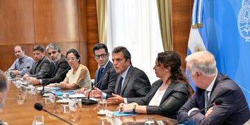 Sergio Massa en la reunión con farmacéuticas.