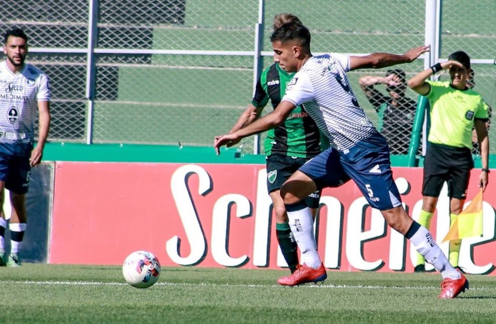 Independiente Rivadavia derrotó a San Martín (SJ) 1-0 y jugará el Reducido