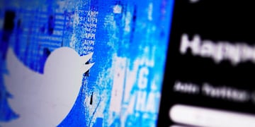 Denuncian que Twitter cerró la cuenta de periodistas sin advertencia ni justificación.