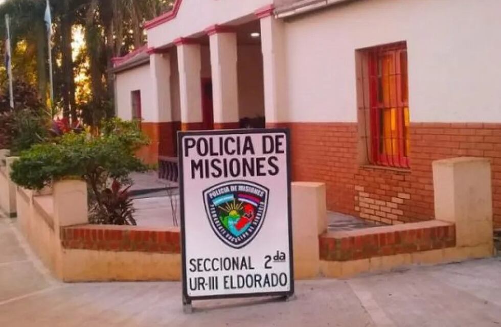 Buscan a dos hombres por robo calificado a un camionero en Eldorado