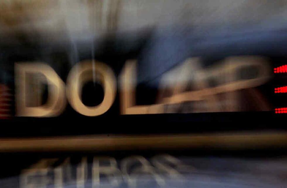 Dólar blue hoy: volvió a subir y rozó los 200 pesos, un récord histórico