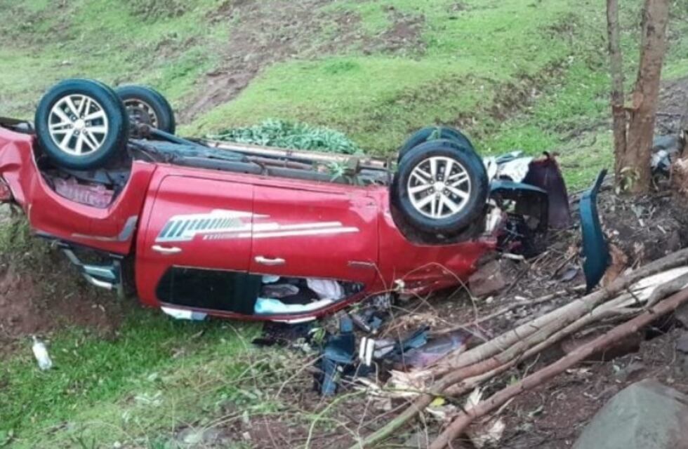 25 de Mayo: despiste y vuelco dejó como saldo solo daños materiales