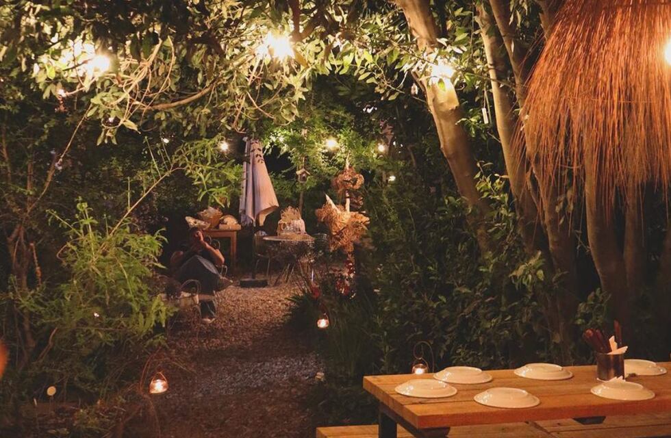 Casona histórica y platos de autor: el bar escondido en las sierras de Córdoba que es furor