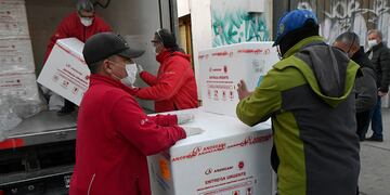Comienza la distribución de vacunas Sputnik V. Mendoza recibirá 22.500 dosis.