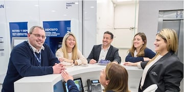 El puesto número 2 en el Ranking de los Mejores Lugares para Trabajar en la Argentina "confirma el trabajo realizado por Banco Macro en los últimos años, y lo mantiene cerca de sus colaboradores y las comunidades donde está presente", dijo la gerente en Jujuy, Andrea Madariaga.