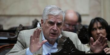 Carlos Gutiérrez, diputado por el schiaretismo, y el repudio desde la base del Nunca Más.