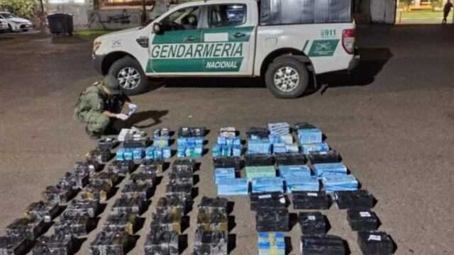 Secuestran contrabando de tecnología en un micro de larga distancia.