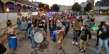 Movilización por el día internacional de la eliminación de la violencia contra la mujer