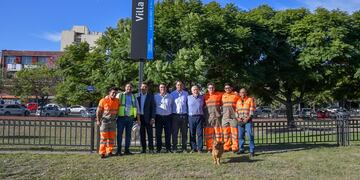 El perrito que fue adoptado por los trabajadores de la estación de tren de Villa María.