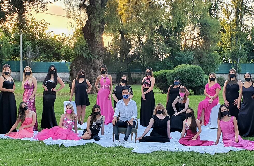 Reinas de mandato cumplido de Maipú trabajan al servicio de la comunidad