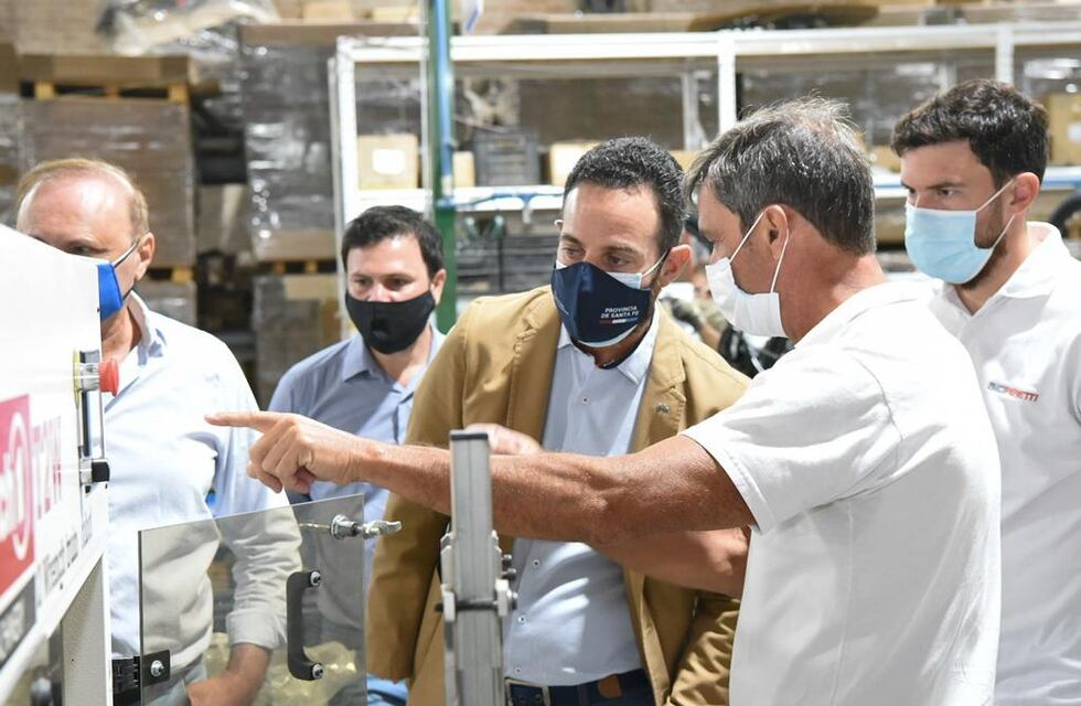 El Ministro de Trabajo, Roberto Sukerman, recorrió fábricas en Ramona y Susana
