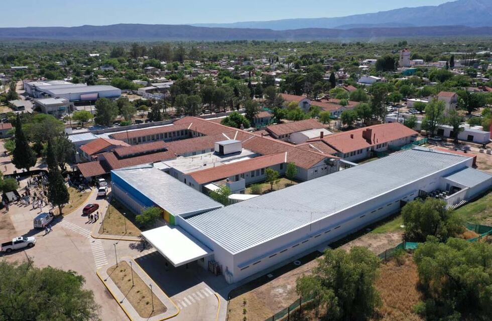 Villa Dolores: un motociclista de 20 años murió tras chocar contra un tractor