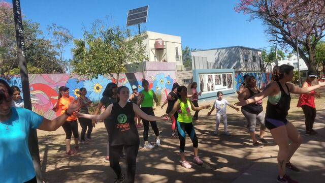 Clases de ritmo latinos en Rafaela en Acción
