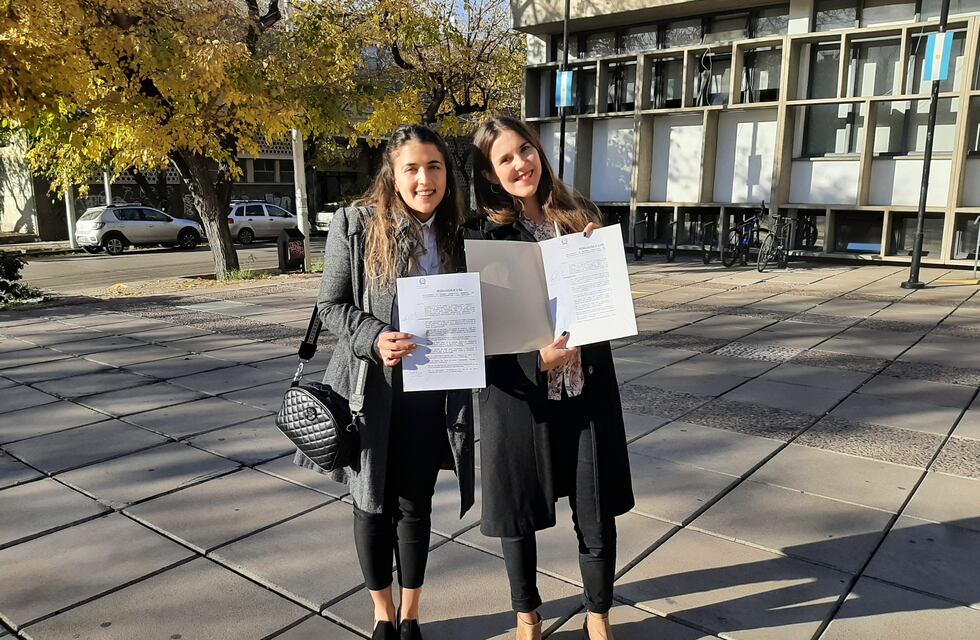 Dos jóvenes mendocinas crearon un semillero de derecho y tecnología para abrir un nuevo espacio dentro de la industria 4.0