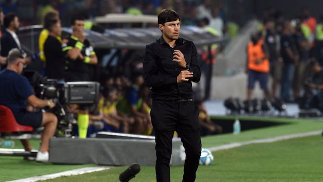 Alexander Medina dirigió su último partido en Talleres ante Independiente.