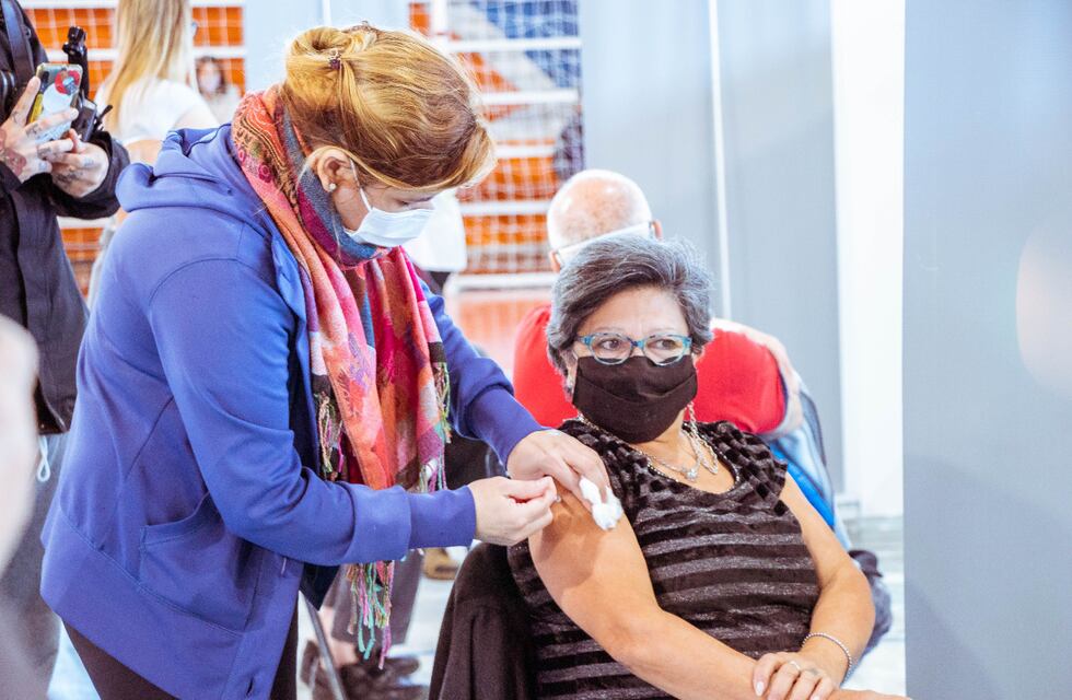 Plan de vacunación en Tierra del Fuego: se comenzará a vacunar a mayores de 63 años