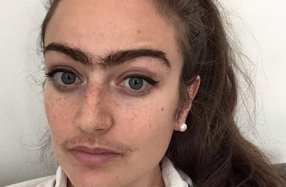 Qué significa la tendencia del bigote femenino y que país la impulsó