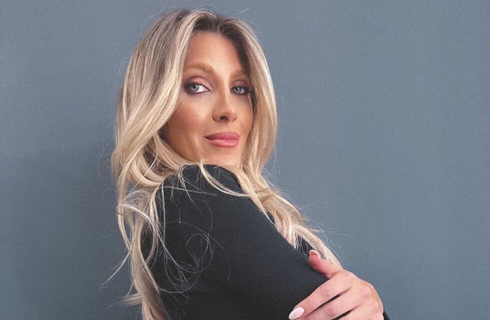 ¡Qué ternura! Cande Ruggeri mostró cómo se asoma su pancita desde las playas de Santa Mónica