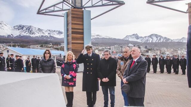Acto por el aniversario del fallecimiento del comodoro de Marina Augusto Lasserre