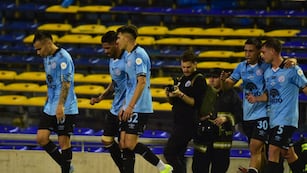 El gol de Jara en Belgrano ante Independiente. (José Gabriel Hernández / La Voz).