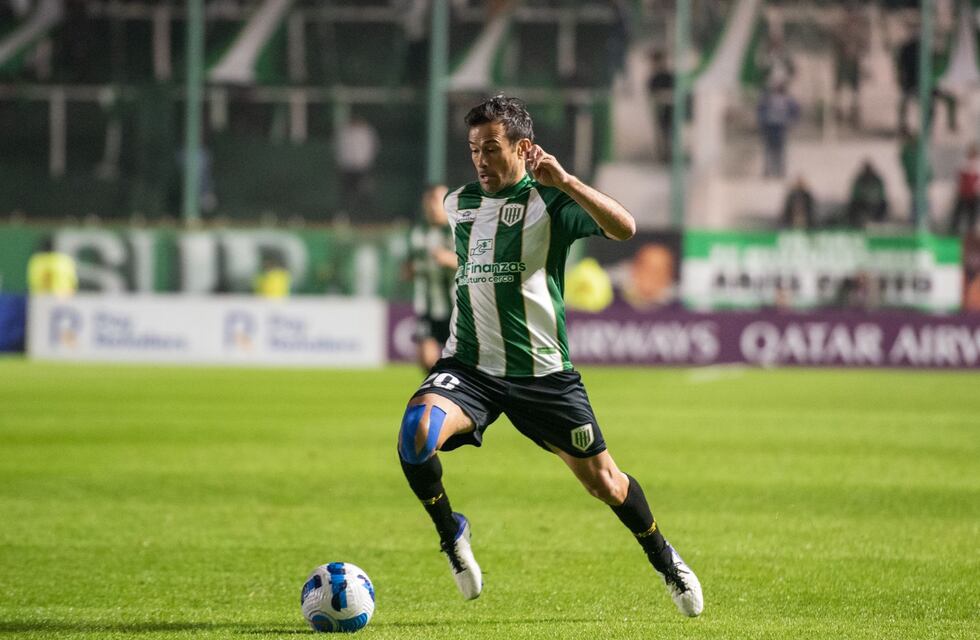 Banfield: los homenajes a Darío Cvitanich en su último partido como futbolista profesional