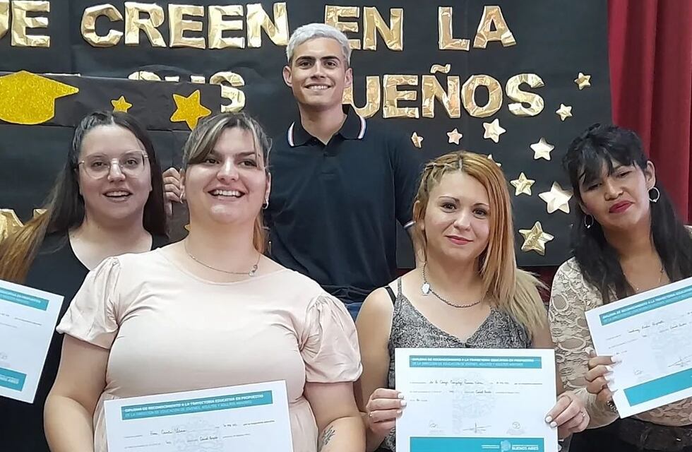 La Educación de Adultos abre las puertas a la superación y a cumplir sueños