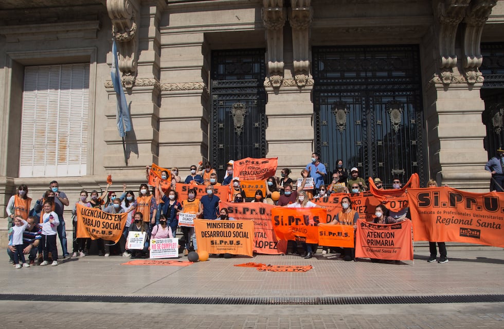 Trabajadores de la Salud de Santa Fe también rechezaron la oferta salarial del gobierno