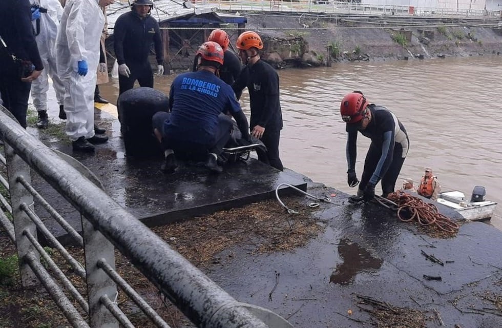 La estremecedora hipótesis detrás del cuerpo que hallaron flotando en el río en Puerto Madero