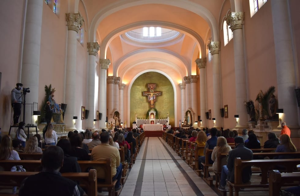Comenzó la Semana Santa: cronograma con las celebraciones religiosas en la Catedral de San Rafael