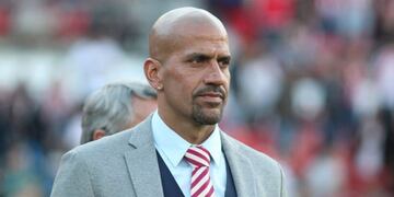 La "Brujita" Juan Sebastián Verón también apuntó contra los arbitrajes, como Andrés Fassi (Foto: Gentileza EDELPOFICIAL).