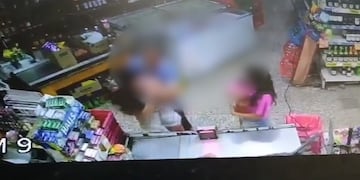 El dueño de un supermercado fue acusado de abusar de una nena y todo quedó grabado