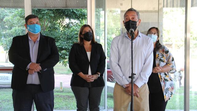 El secretario de Salud provincial Jorge Prieto brindó una conferencia de prensa sobre la estrategia sanitaria.