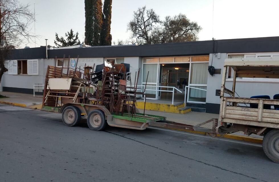 Se entregaron donaciones a la Escuela Nº 501, Nº 9 y al Club Quilmes