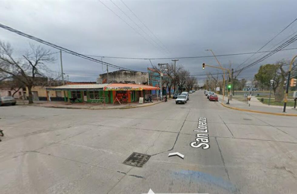 Una pareja abandonó la moto en un control policial