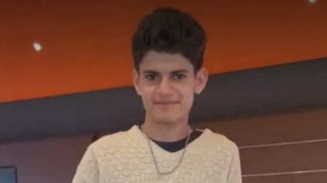 El joven se salvó de milagro después de que intervino un grupo de guardavidas.