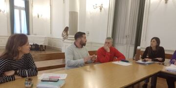 Comisión de Obras Públicas y Seguridad solicitud para montar una calesita en la plaza Francia