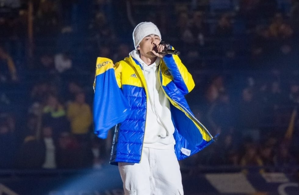La emoción de Trueno tras cantar en la despedida de Riquelme: “Sueño cumplido, gracias Román”