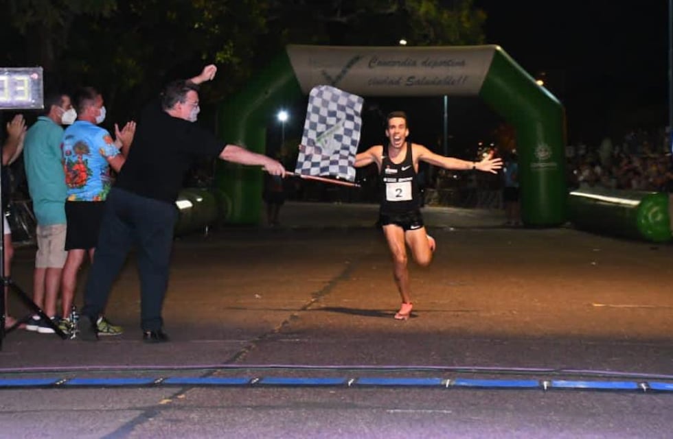 Julián Molina se quedó con la 43º Maratón de Reyes y Chiara Mainetti fue la primera en damas