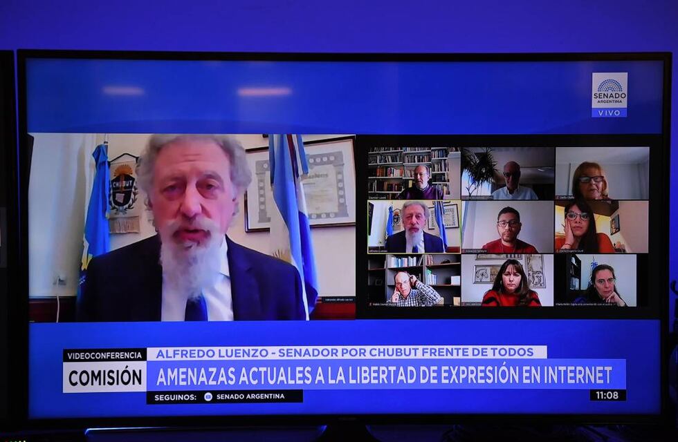 Un senador oficialista presentó un proyecto para declarar internet como servicio público