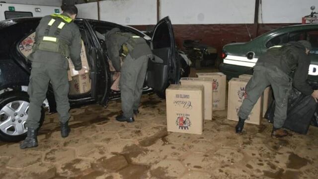 Gendarmería incauta diez mil paquetes de cigarrillos de contrabando en Bernardo de Irigoyen.