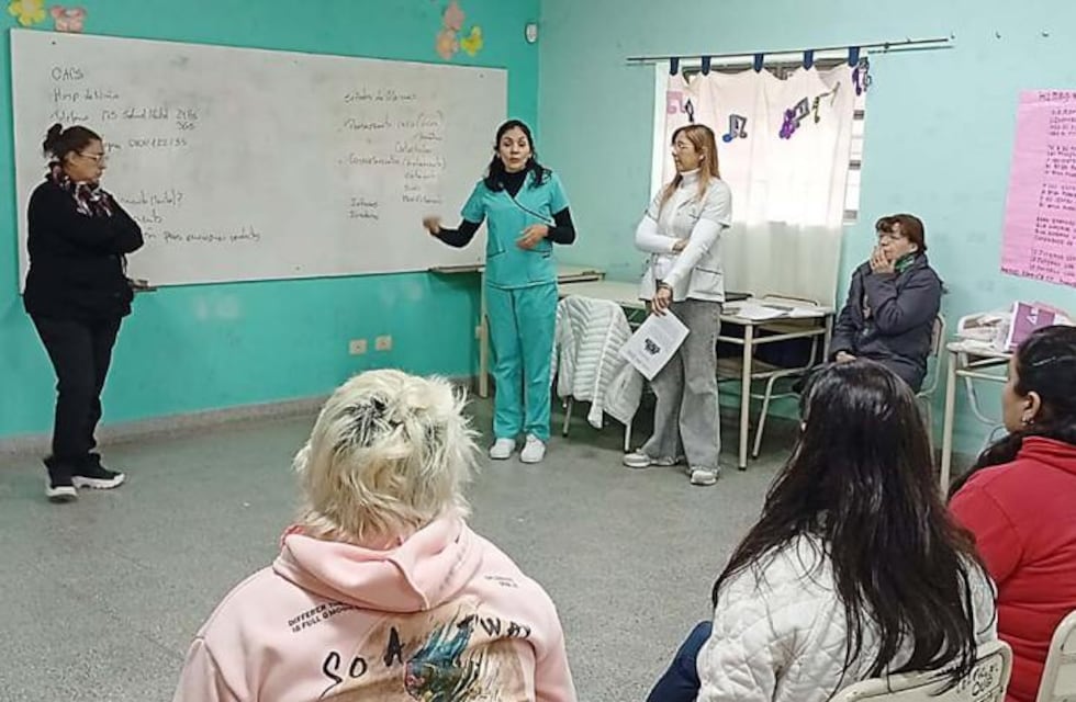 Taller para padres sobre salud mental en adolescentes