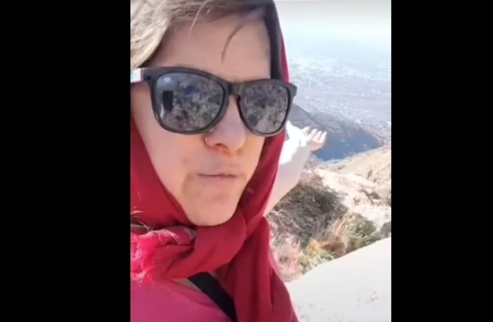 Sospechan de una mujer que filmó el inicio del incendio en el cerro Uritorco