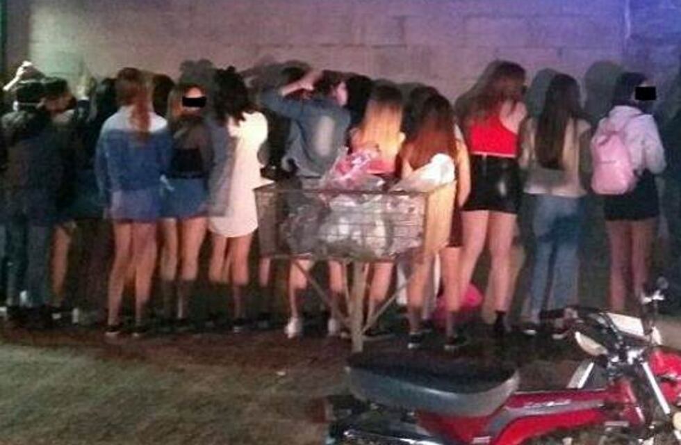 Federal: organizaron una fiesta clandestina en pleno centro y a metro de la plaza principal