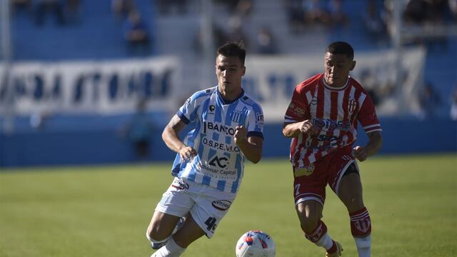 El lateral Santiago Rinaudo, de los más parejos en Racing en cada fecha (Ramiro Pereyra / La Voz).