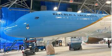 Las primeras fotos del nuevo avión presidencial. Foto: Los Andes.