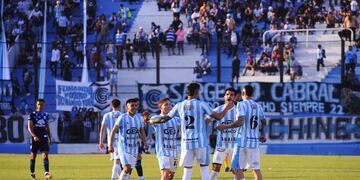 Racing se trae tres puntos de gran valor de jujuy, con un gol que fue un "10" (Gentileza Rodolfo Gutiérrez).